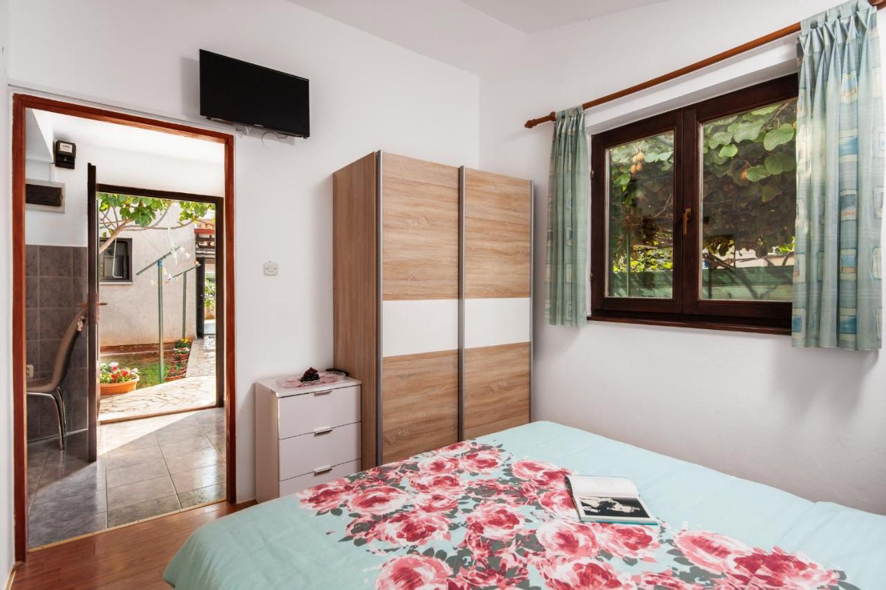 Apartman Tanja Fazana Ngoại thất bức ảnh