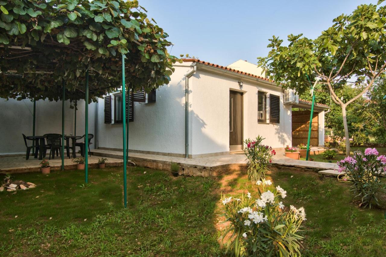 Apartman Tanja Fazana Ngoại thất bức ảnh